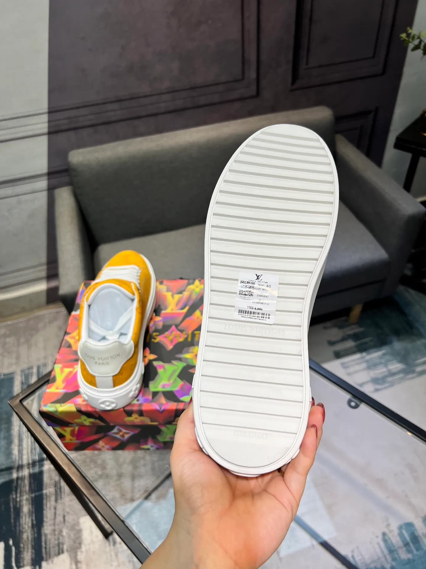 Men's Men's Shoes 💰540 LV Louis Vuitton. The latest fashionable casual shoes are popular in physical stores. The new spring and summer comfortable imported custom patent leather plus cowhide, cowhide mesh, and unique jacquard fabric element design. With sheepskin lining, Lv original base, [sun][sun] high-end packaging and high quality💪Details determine quality, welcome to compare🇮🇹Code number 38-44, 45 can be customized